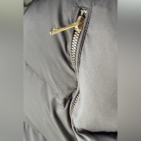 NEW: Moncler Laichefur Hooded Fur-Trimmed Short Down Jacket Size 1 (US 4-6) - Picture 6 of 10